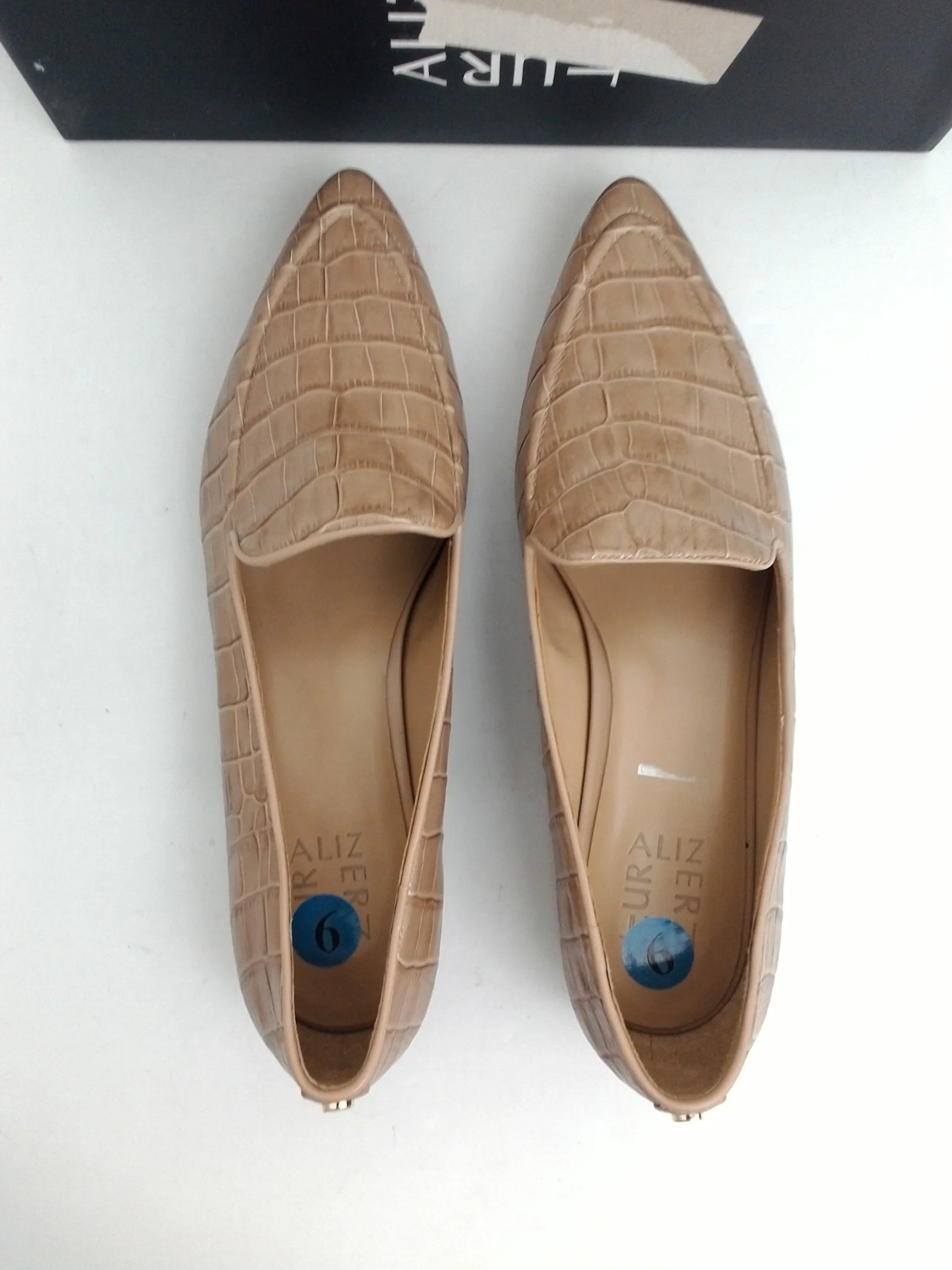 Naturalizer Women's Haines Ginger Croco Loafer Size 9 M